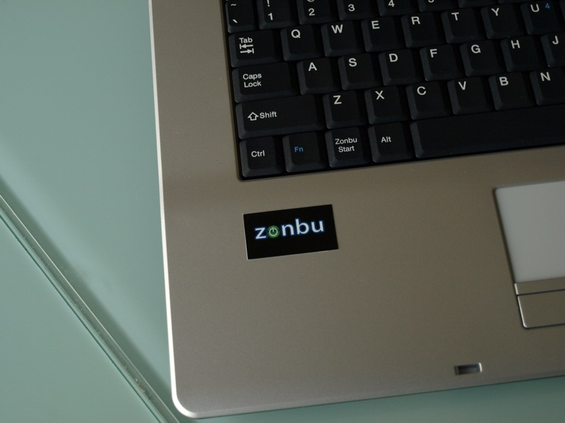 Illustration for article titled Hands On: Zonbu's Data Syncing Linux Notebook